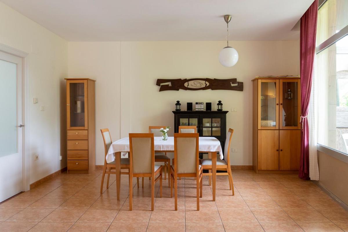 Amalurra Ecohotel & Retreat Center Laiseca エクステリア 写真